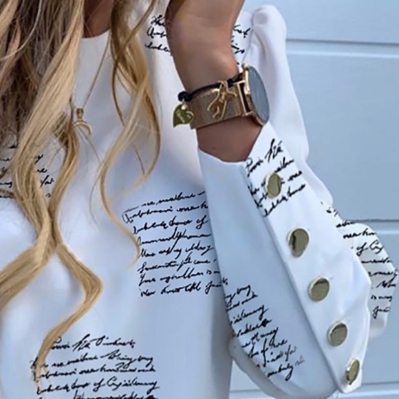 ROUND NECK LETTER PRINT POPPER-CUFF BLOUSE  NWOT - Picture 3 of 5